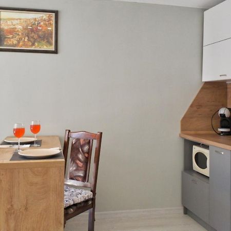 Cozy Studio Near The Park With Huge Verandah. Veliko Tarnovo Exterior foto